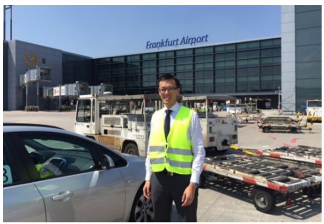 Inspecting the aerobridges at Frankfurt Airport